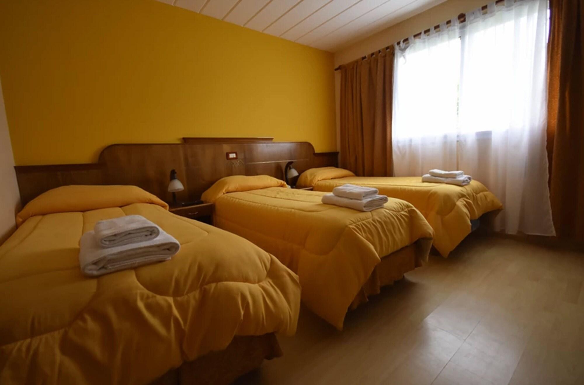 Hotel Picos Del Sur El Calafate Exterior photo