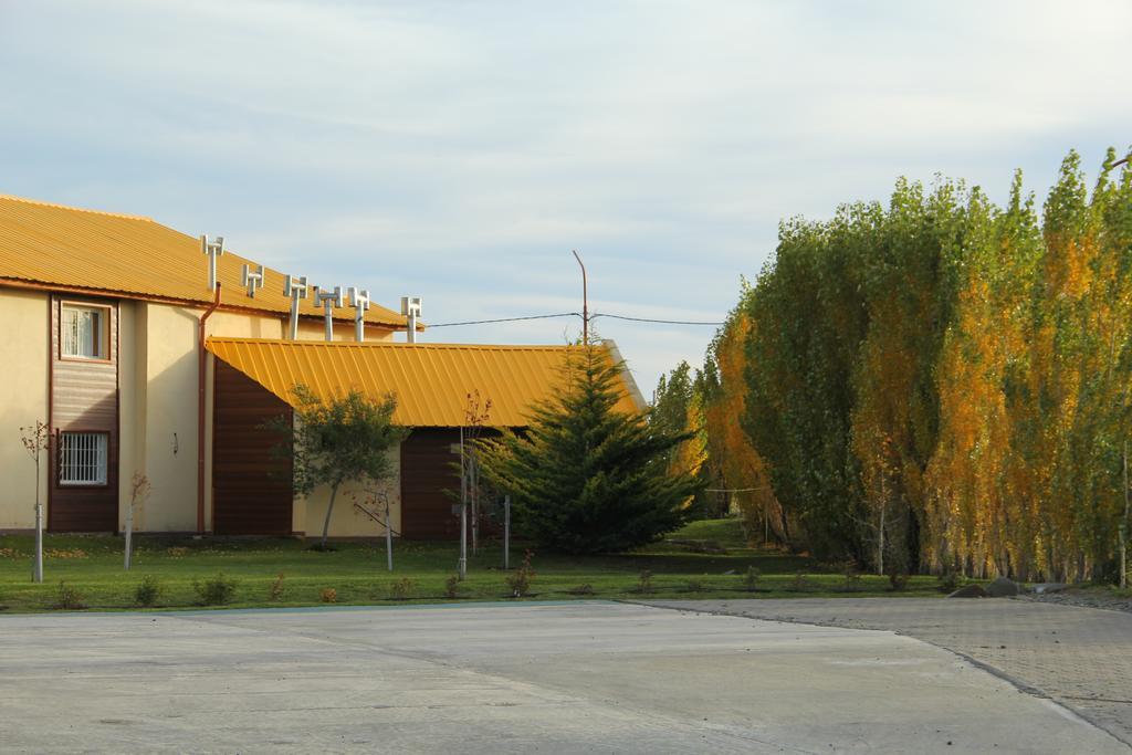 Hotel Picos Del Sur El Calafate Exterior photo
