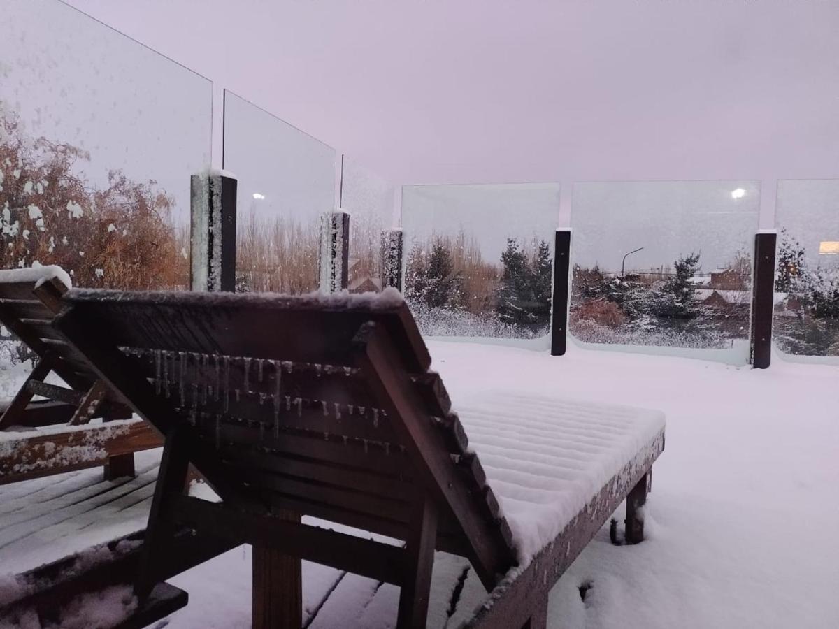 Hotel Picos Del Sur El Calafate Exterior photo