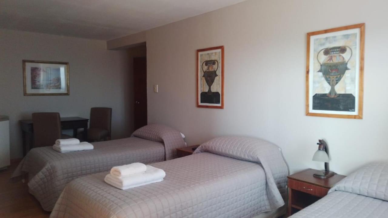 Hotel Picos Del Sur El Calafate Exterior photo