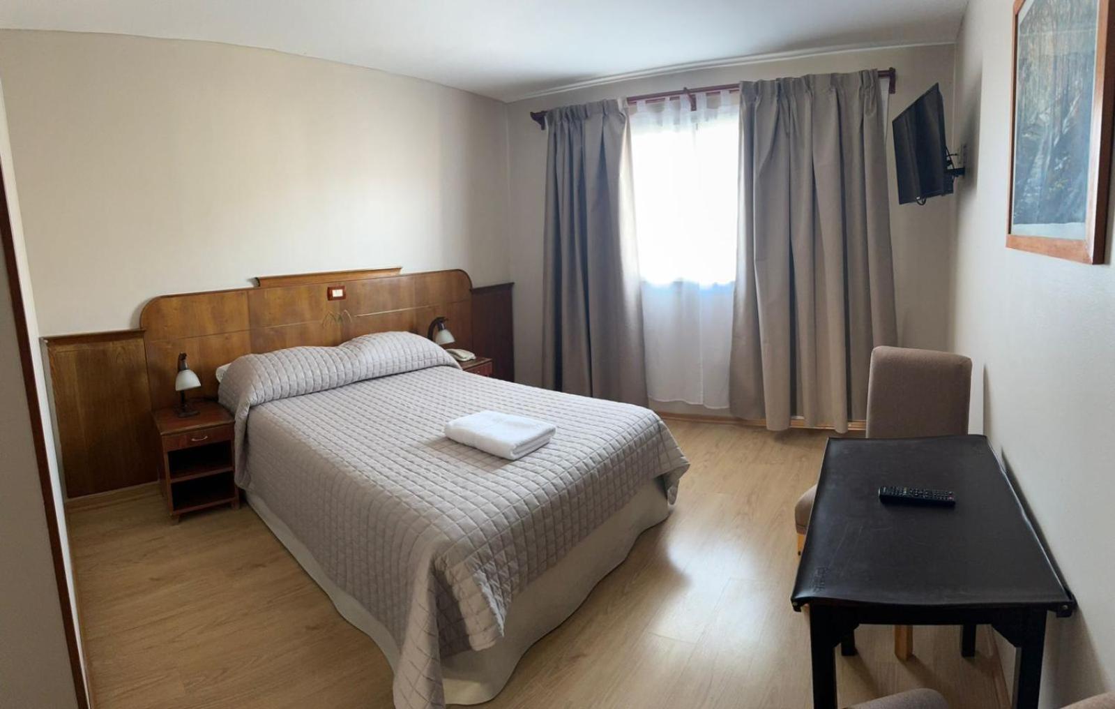 Hotel Picos Del Sur El Calafate Exterior photo