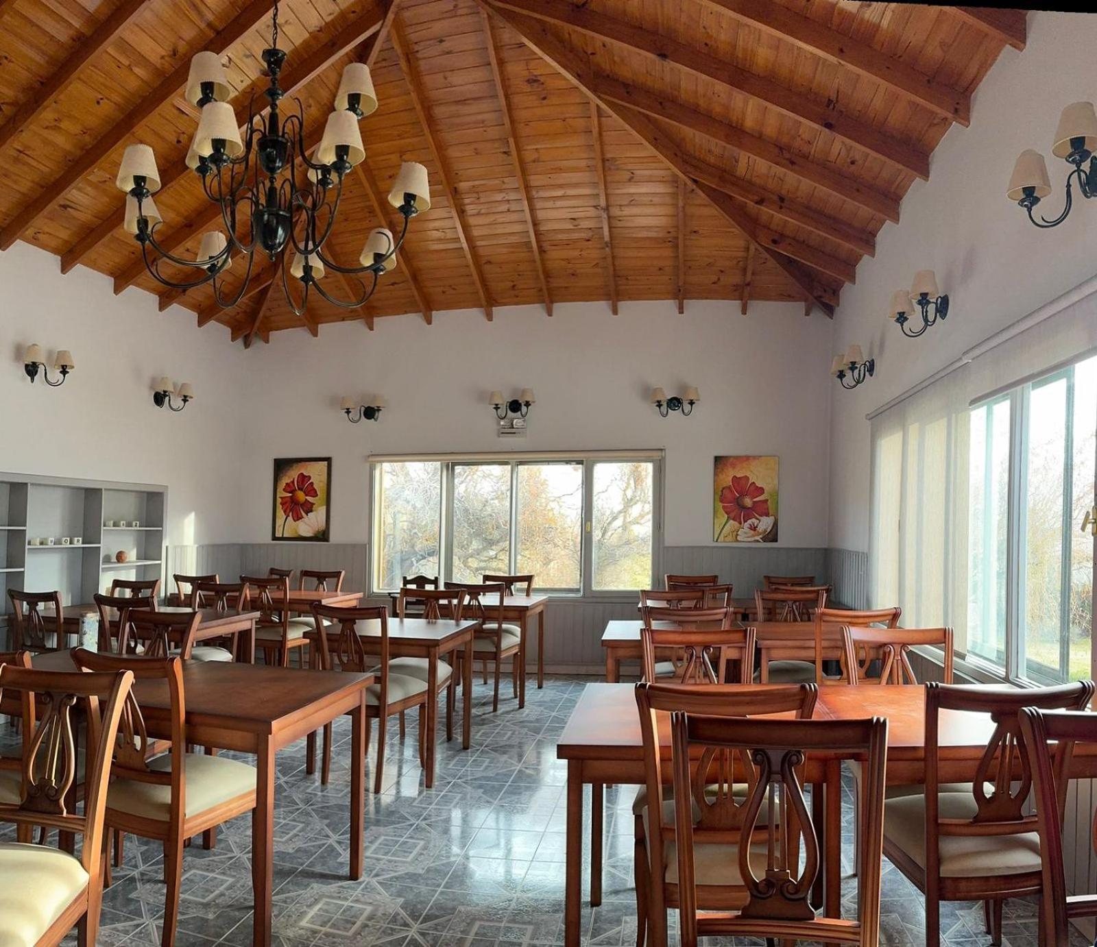 Hotel Picos Del Sur El Calafate Exterior photo