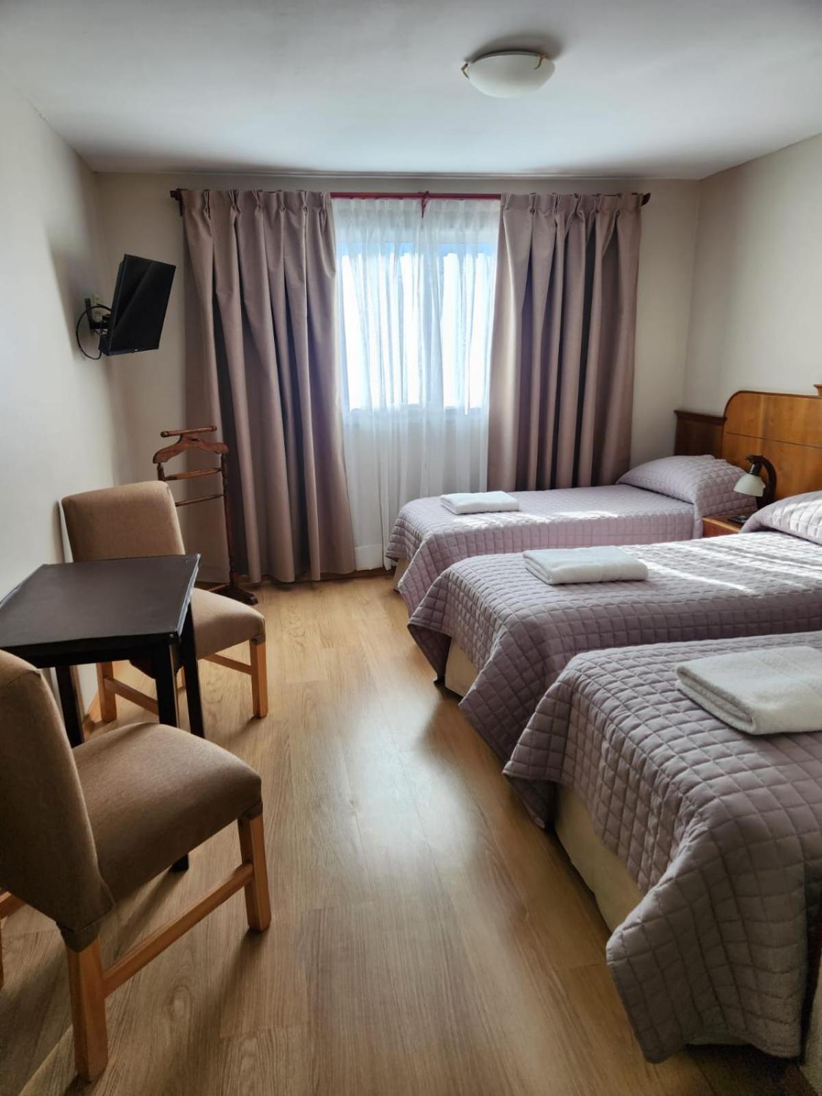 Hotel Picos Del Sur El Calafate Exterior photo